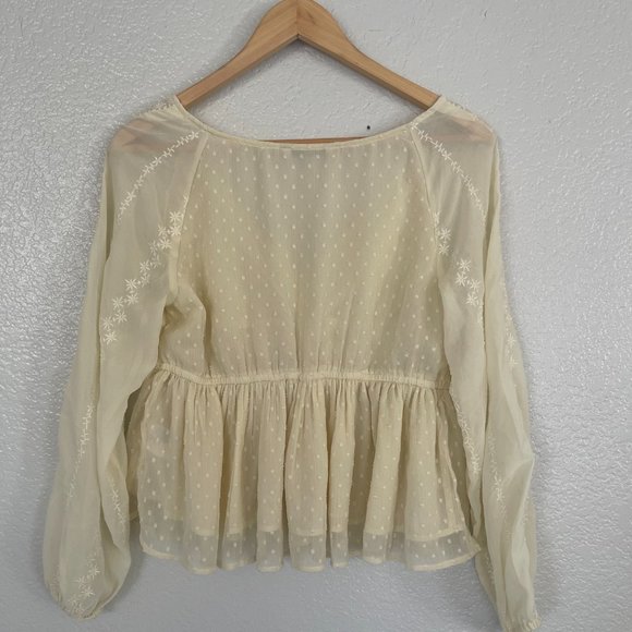 American Eagle Cream Peplum Blouse Size Medium - Picture 2 of 9